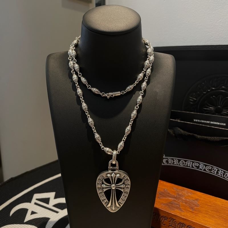 Ch*0me He**ts necklaces